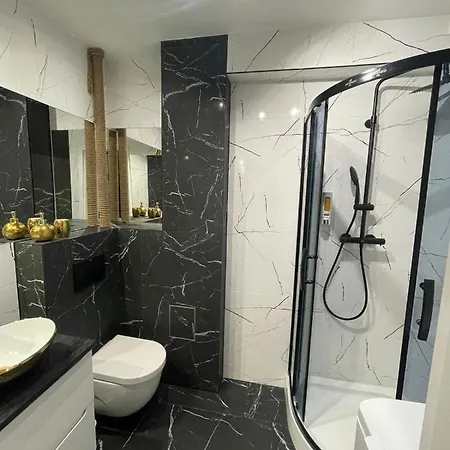 Luxury Gold By Marta Apartment